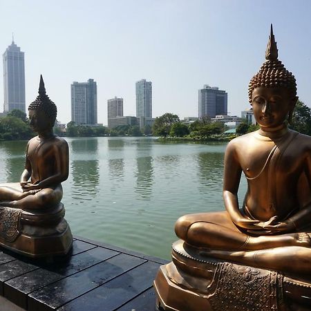 Star Anise Boutique Capsules Hotel โคลอมโบ ภายนอก รูปภาพ